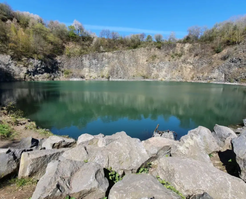 Mann kauerte auf dem Grund des Sees, Rhein-Sieg-Kreis.