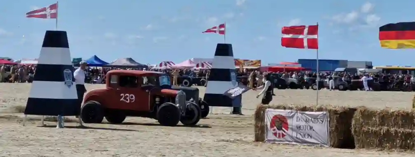 Römö: Oldtimer-Rennen auf dem breitesten Strand Europas Rennen