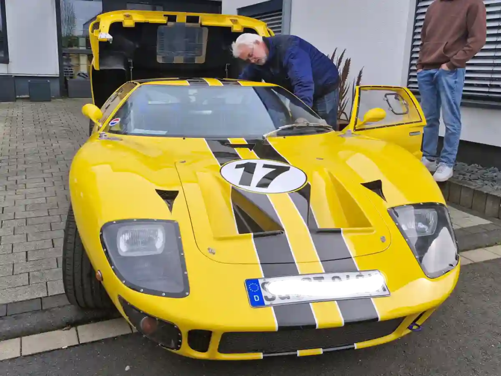 Oldtimer ueberrollen Eitorf Ford GT40