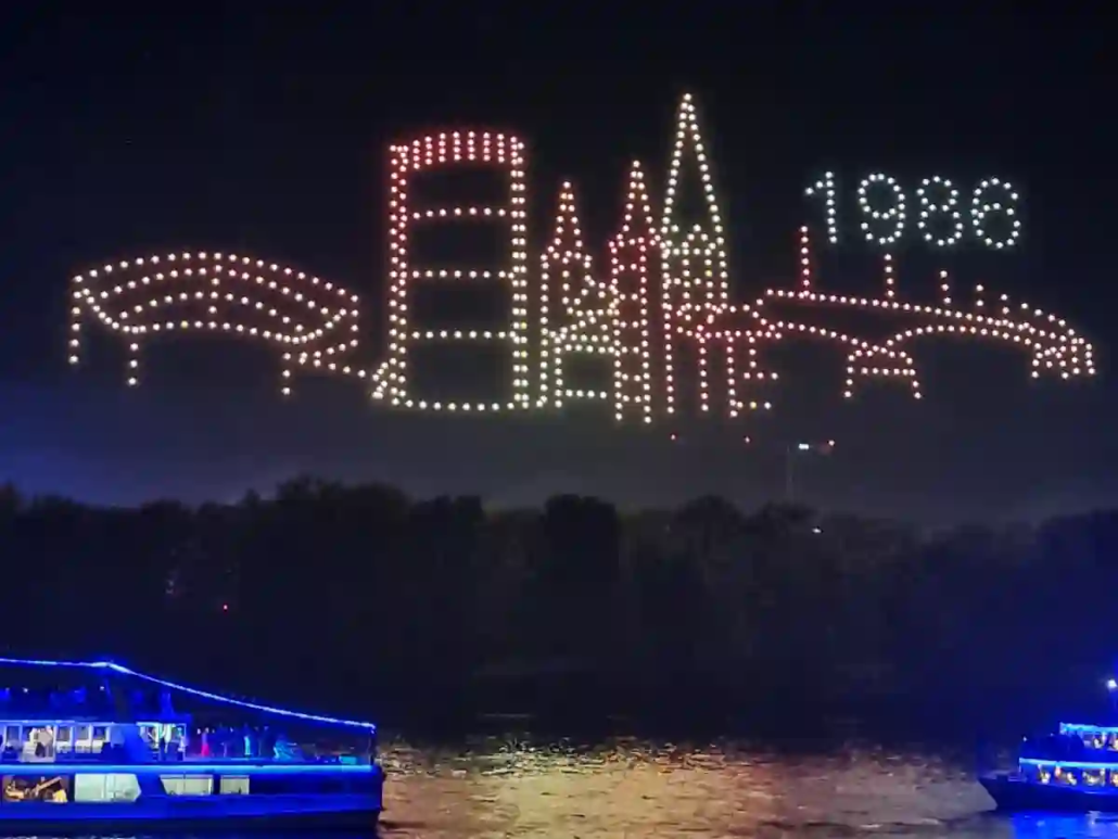 Vor 40 Jahren: Verseuchter Regen bei Rhein in Flammen Skyline